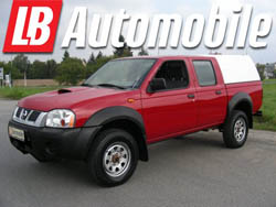 Nissan Double cab 2.5Di DC-5MÍST,4x4,5R/M,1Maj ČR,NÁSTAVBA,TAŽNÉ,SERVIS.KNIHA!