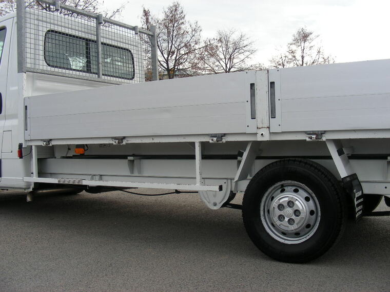 09.JPG