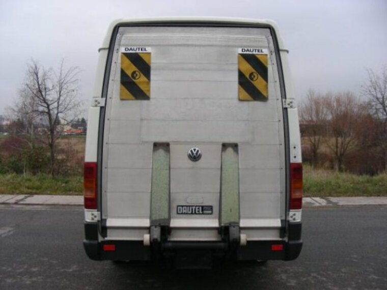 09.jpg